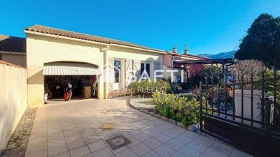 /international/fr/montesquieu-des-alberes-languedoc-roussillon-310099466126/