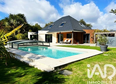 /international/fr/bains-sur-oust-brittany-310105987819/
