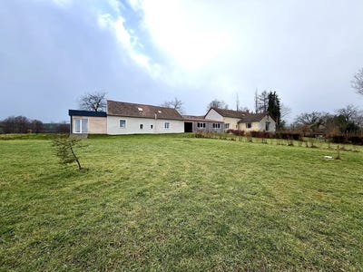 /international/fr/dun-les-places-burgundy-310105423142/