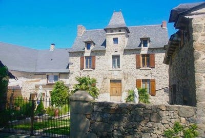 /international/fr/maleville-midi-pyrenees-120091382278/
