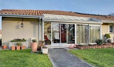 /international/fr/salles-sur-mer-charente-310100648653/?lang=zh-tw