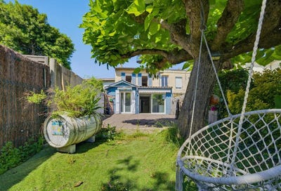 /international/fr/pauillac-aquitaine-310108399964/