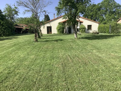 /international/fr/saint-claud-charente-310107906518/