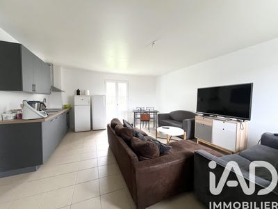 /international/fr/courcon-charente-310107467263/