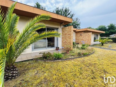 /international/fr/soulac-sur-mer-aquitaine-310100698509/