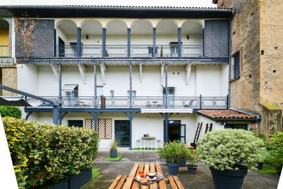 /international/fr/lannemezan-midi-pyrenees-310098698338/