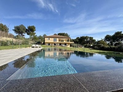 /international/fr/la-cadiere-d-azur-provence-alpes-cote-d-azur-310101376461/?lang=de