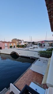 /international/fr/85-rue-du-ponant-port-grimaud-provence-alpes-cote-d-azur-310098971740/?lang=zh-tw