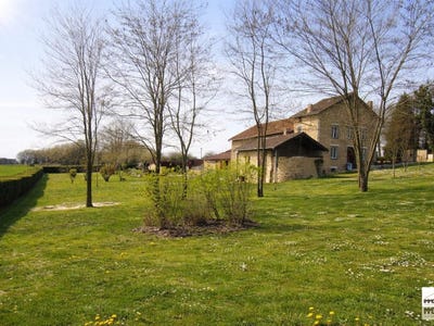 /international/fr/saint-leonard-de-noblat-limousin-310104087246/
