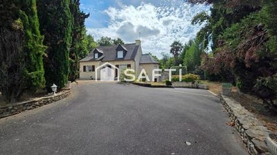 /international/fr/miniac-morvan-brittany-310110073186/