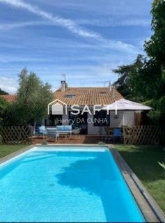 /international/fr/gujan-mestras-aquitaine-310108216136/