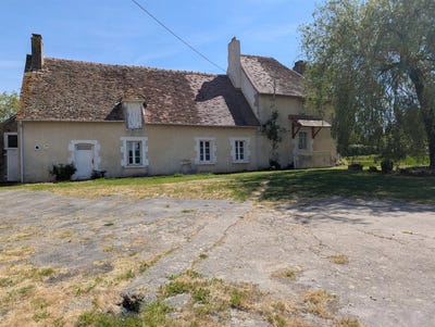 /international/fr/coulonges-les-herolles-charente-310107922742/