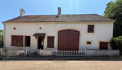 /international/fr/la-celle-sur-nievre-burgundy-310100792432/?lang=en