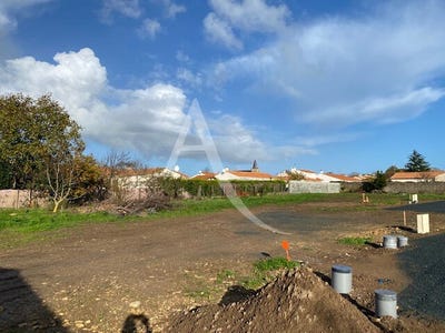 /international/fr/longeville-sur-mer-pays-de-la-loire-310104462779/