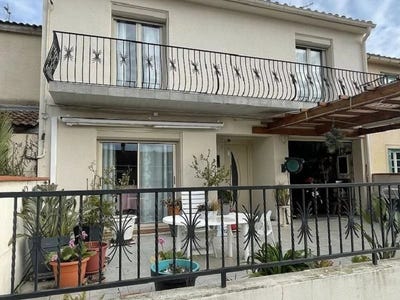 /international/fr/latour-bas-elne-languedoc-roussillon-310105629801/