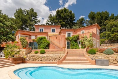 /international/fr/bandol-hh-15838564-bandol-provence-alpes-cote-d-azur-310100955299/