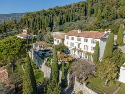 /international/fr/grasse-provence-alpes-cote-d-azur-310110359586/