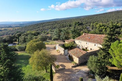 /international/fr/rustrel-provence-alpes-cote-d-azur-310095602160/