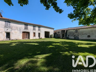/international/fr/louzac-saint-andre-charente-310107973821/