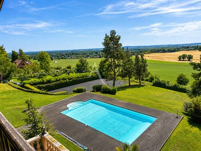 /international/fr/beauvais-ile-de-france-310108831552/