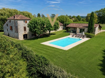 /international/fr/saint-georges-aquitaine-310120075927/