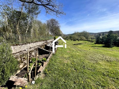 /international/fr/dun-les-places-burgundy-120091445722/