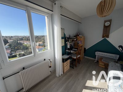/international/fr/parthenay-charente-310107235292/