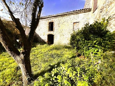 /international/fr/puivert-languedoc-roussillon-310106837110/