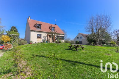 /international/fr/saint-denis-les-rebais-ile-de-france-310098607633/