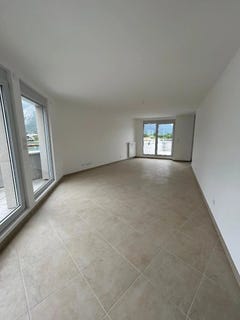 /international/fr/crolles-rhone-310101283990/?lang=en