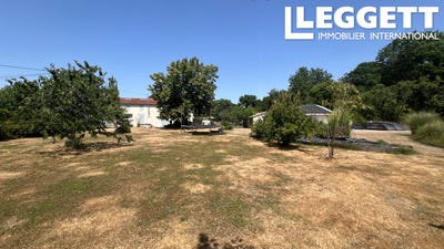 /international/fr/genouille-charente-310100483201/