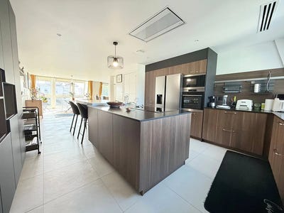 /international/fr/bourges-centre-val-de-loire-310108763283/?lang=de