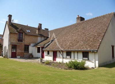 /international/fr/chaumont-sur-tharonne-centre-val-de-loire-310107973381/