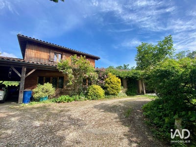 /international/fr/xaintrailles-aquitaine-310108323096/