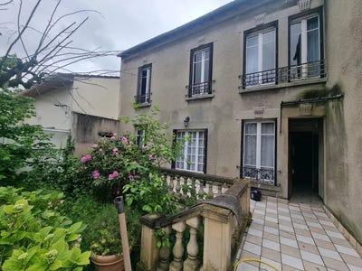 /international/fr/stains-ile-de-france-310100960870/