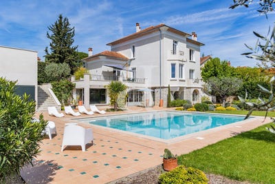 /international/fr/vaison-la-romaine-provence-alpes-cote-d-azur-310108677348/