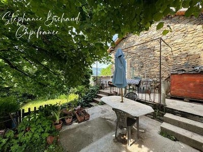 /international/fr/lardier-et-valenca-provence-alpes-cote-d-azur-310100523122/