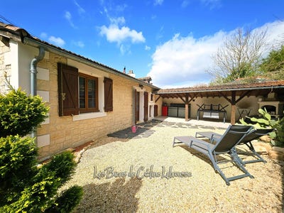 /international/fr/thiviers-aquitaine-310107254332/