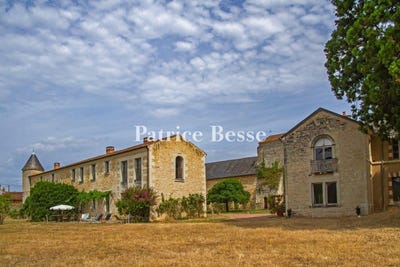 /international/fr/loudun-charente-310103468004/
