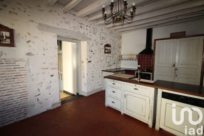 /international/fr/pougues-les-eaux-burgundy-310098899123/