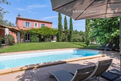 /international/fr/roussillon-rhone-310105431745/