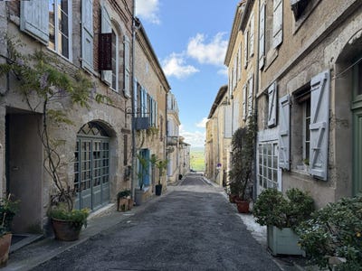 /international/fr/lectoure-midi-pyrenees-310107430385/