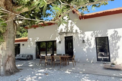 /international/fr/maillane-provence-alpes-cote-d-azur-310110139558/