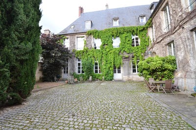 /international/fr/bourges-centre-val-de-loire-310098923403/?lang=zh-cn