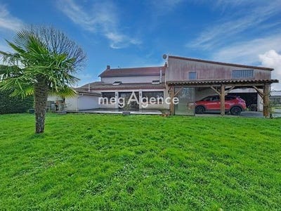 /international/fr/begrolles-en-mauges-pays-de-la-loire-310105210646/
