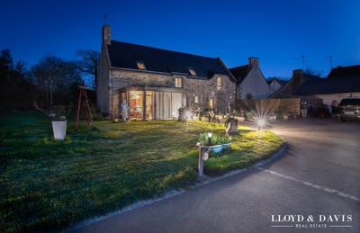 /international/fr/pont-scorff-brittany-310106397816/