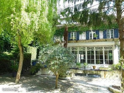 /international/fr/pontoise-ile-de-france-310100298959/