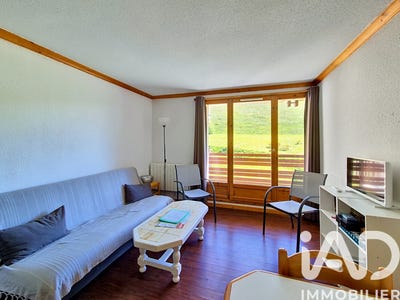 /international/fr/besse-et-saint-anastaise-auvergne-310108484207/