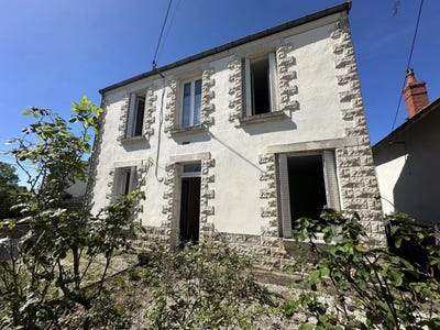 /international/fr/saint-amand-montrond-centre-val-de-loire-310106612366/