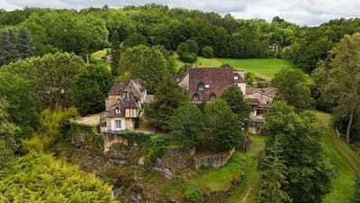 /international/fr/sarlat-la-caneda-aquitaine-310104803750/
